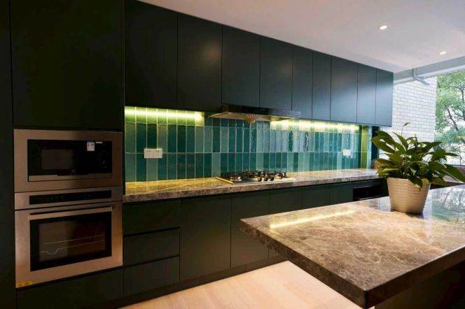 Modren 3brs with balcony and floor heating in Xujiahui 