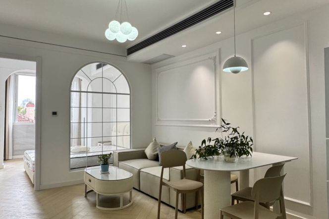 Bright & Cozy 1Br 4F| Next to L2/11 Jiangsu Rd | Great sunshine 6.6K