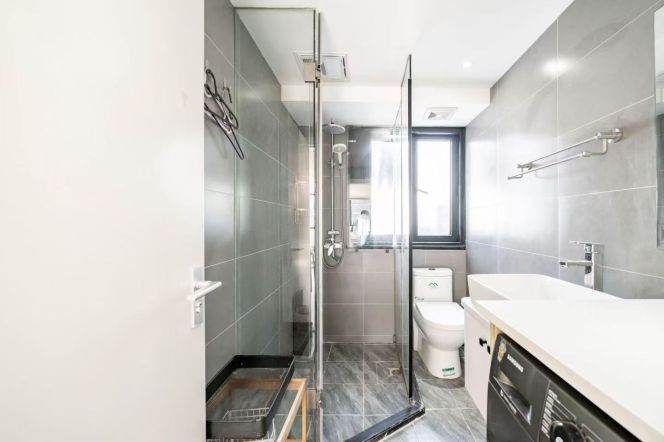 Brand new 1Br @ L2/12/13 West Nanjing rd station