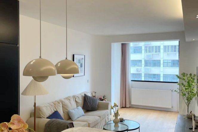 Bright&Modern&Spacious 1+1 Bdrs 1Bath Apt+L10/11 Jiao Tong Uni.+Nice View