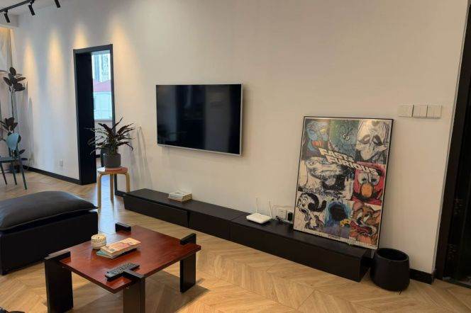 2br jiangsu rd station