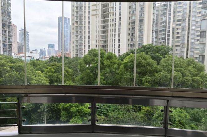 Spacious 2Brs/2Lrs/1Bt apt nr West nanjing rd,M2/12/13