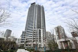 Exquiste 2+1BR Residence in New Compound/Lujiazui