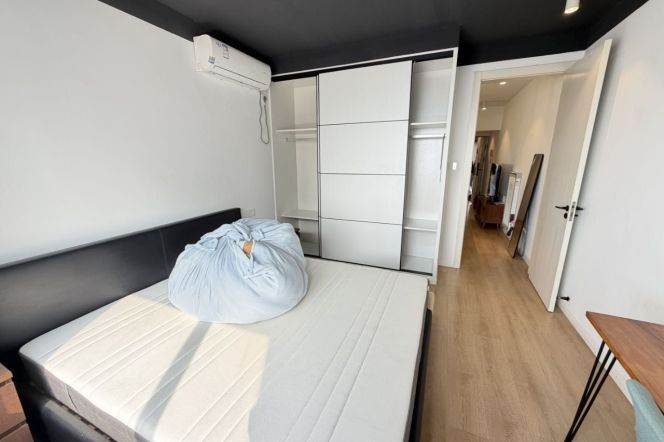 Modern 1Br/Next to L2/11 Jiangsu Rd/ 26F Elevator / 6.4K