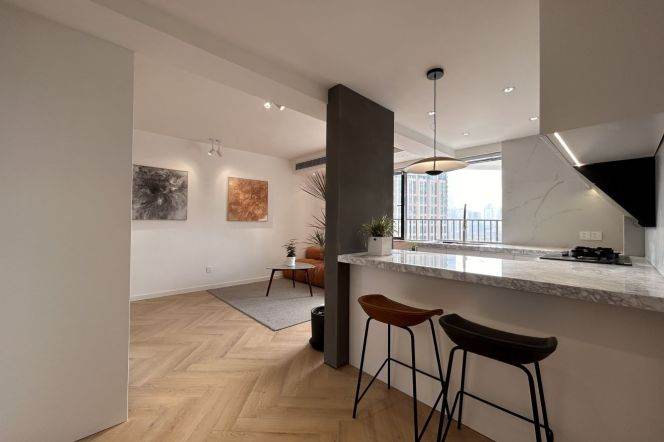 Highrise 1BR Apt | Hengshan rd L1 & SH Library L10 | Open balcony+Heating