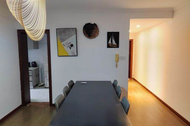 2 rooms available hong qiao lu 3/4/10jiaotong university 11/10