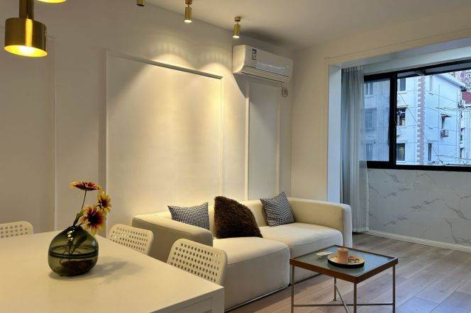 Stardard 1br apt | Caoyang rd & Jinshanjiang rd | Great sunshine 7.5K