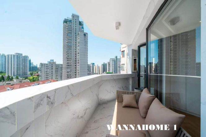 Fabulous&Spacious&Bright 3Bdrs 2Baths/Jiang Su Rd CBD/2Huge Balconies