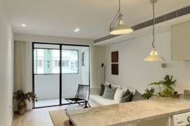 Modern&Bright&Spacious Elevator 2Bdrs 1Bath Apt+Large Open Balcony+West Nanjing Rd CBD