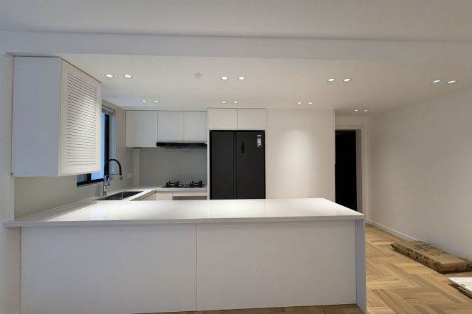 modern 2brs floor heating modern furniture open kitchen near line 9 and 12 only 21K