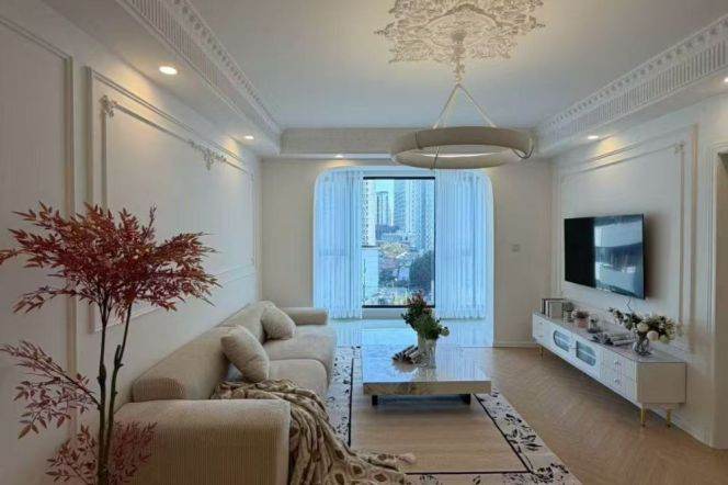 brand new 2brs floor heating modern furniture near line 8,9 Xintiandi 21K