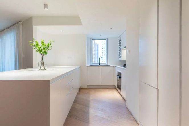 modern big 3brs floor heating balcony nice balcony near line 9,12 only 30K