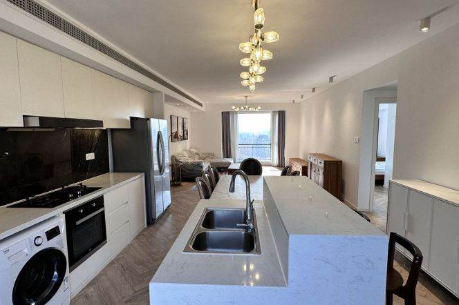 The Summit spacious 4br/3bt@Anfu rd 166sqm with ceiling to floor windows