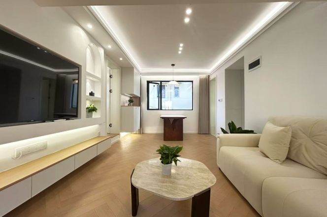 Renovated 1br near Jiangsu Rd M2/11