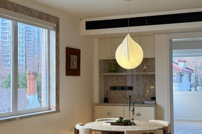 Newly Renovated 2BR Steps from Jiaotong University Metro