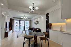 Modern&Spacious 2Br-2bath + open balcony| 0 distance Changshou rd L7/13 | Heating + Parking