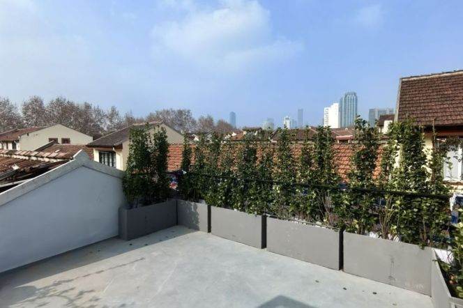 south Shaanxi rd 4br with terrace