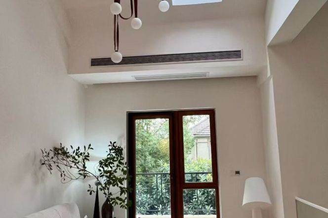 modern brand new huge 6brs floor heating big garden near German school 