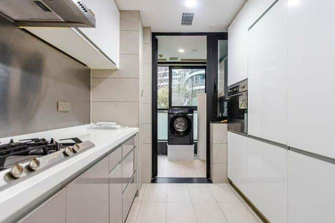 modern good quaity  big 3brs open balcony floor heating near line 2,11 