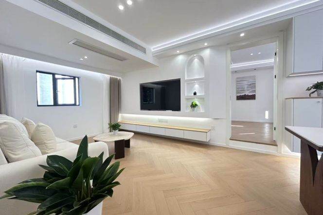 Renovated 1br near Jiangsu Rd M2/11