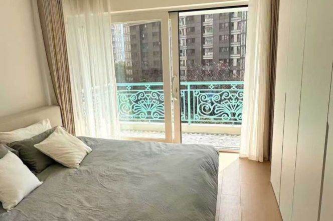 L 2/11 Jiangsu Road Metro Station, facing south, with outdoor and floor-to-ceiling windows