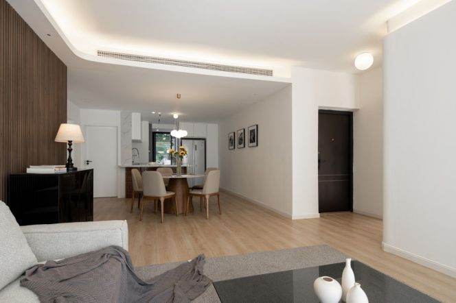 Spacious and bright 3Br/2bt@Bund Soho with private terrace