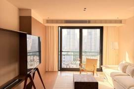 Spacious and bright 2Br+1/2bt@Xujiahui with open balcony and walk in colset