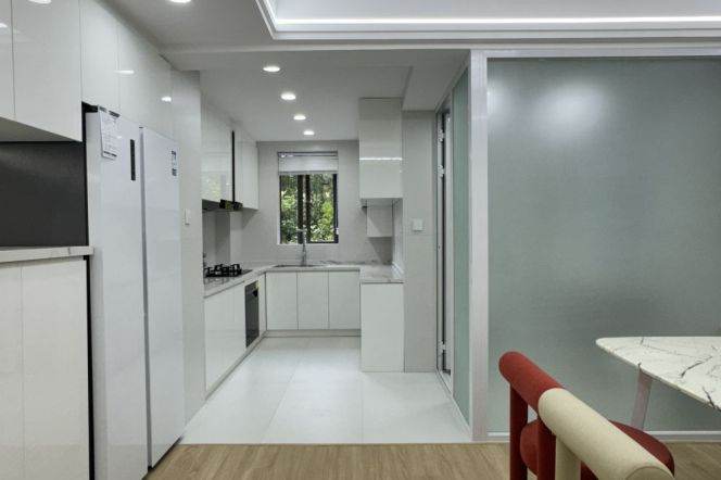 Spacious & Modern 3Br-2bathr +floor heating @ Wuning rd Line 13 | Green view