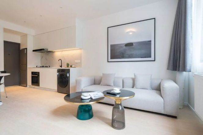 modern big duplex 1 bedroom floor heating in Jing an temple line 2,7,14 only 12.5K