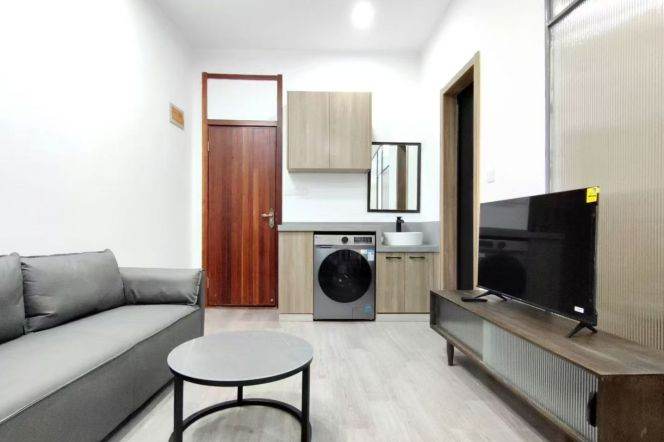 Elegant 1br/1lr@south shanxi rd sta 5.8k