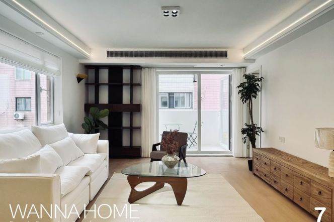 Exquisite Renovation/Jiangsu Rd/Open Balcony/French Windows/Large Storages/Heater/Cozy2br