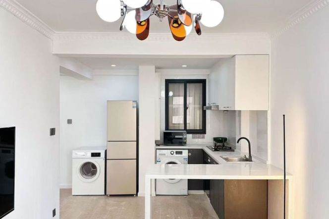 Elevator 1Br/1Lr/1Bt apt nr Hengshan rd,M1