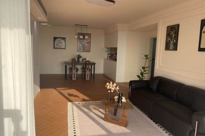 Brand new renovated 2br,2bths,CA,floor heating,Oven,Dishwasher,Shanghai Zoo,Line10