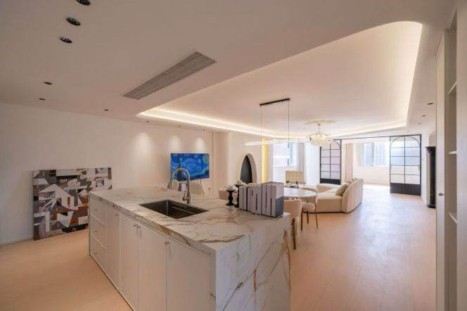 Huge livingroom@3brs&2baths near Zhongshan Park