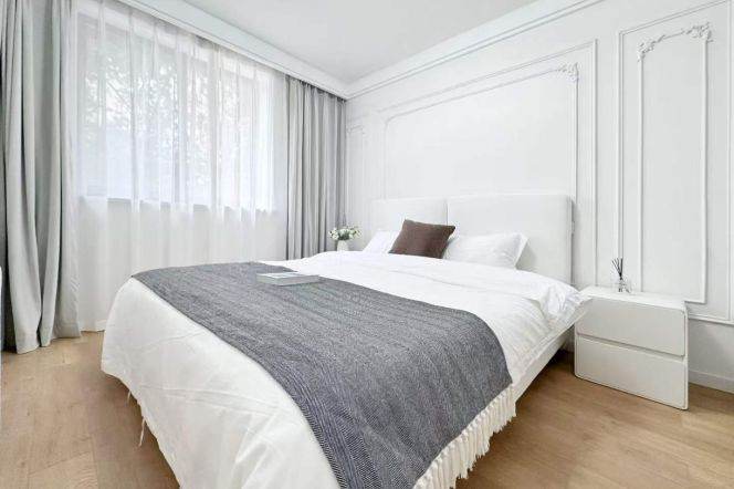 Hongqiao Rd Station 2Br with Terrace Line3/4/10