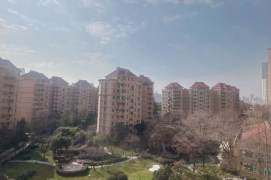 modern big 3brs open balcony  good price beside Huang pu river IFC ,line 2,9,14 only 18.5K