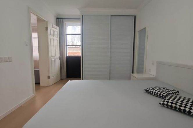 Decent 1br+balcony Nr M1/7/10