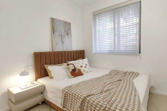  Modern 1br apt with Yard at Hongqiao rd M3/4/10