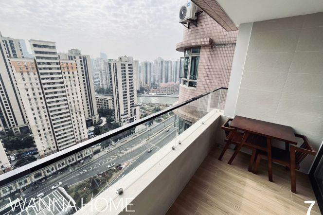 Luxury Compound/Line 1/3/4/13 MT/Suzhou Creek/Balcony/Bathtub/Large Storages/Heater/Cozy2+1br2bt