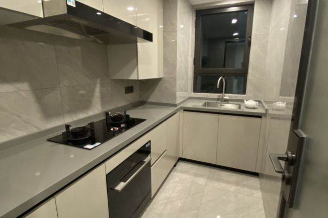 Exquisite 1br apt with big floor window,Oven,modern style,High rise,Line 15