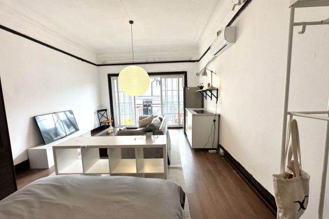 1 br near L2/L7/L14 jing'an temple station+balcony