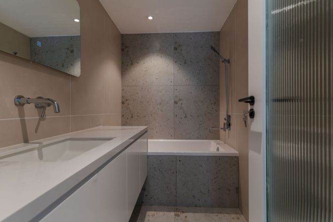 2BR 2BTH w/ Garden nr XinZha RD M1