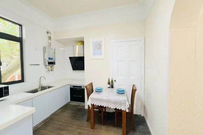 1 br near L10 shanghai library station+high ceiling