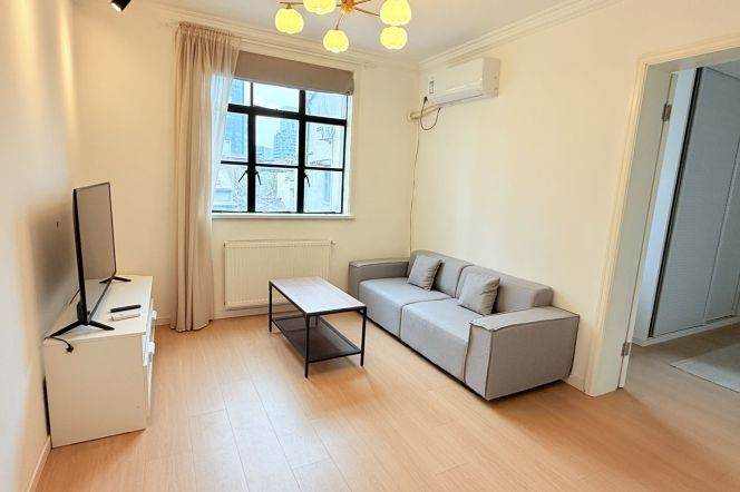  Decent 1br+balcony Nr M1/7/10