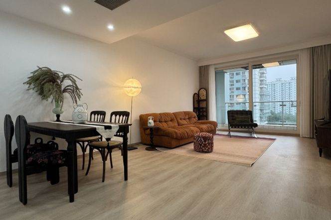 Morden&Bright 2Bdrs 2Baths,120sqm @Jiashan Rd &Line 9 & 12