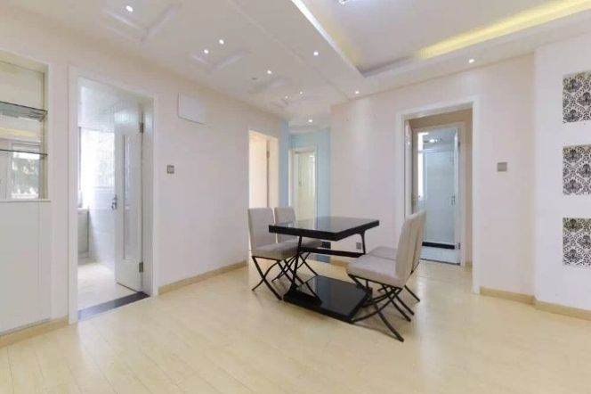 3 Brs, 2 Baths with Open Balcony, 150 sqm @ Shanghai library L10