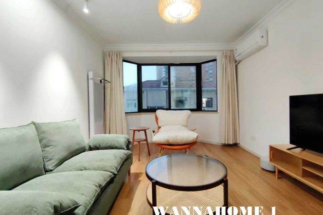 Spacious&Bright&Modern 1Bdr 1Bath Apt+L2/11 Jiang Su Rd+Jing An Temple CBD