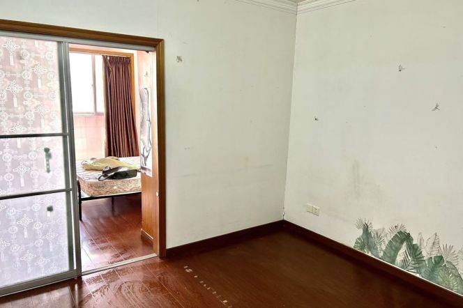 Full furnished 1br/2living & facing south@W Yan'An Rd & Line 3/4