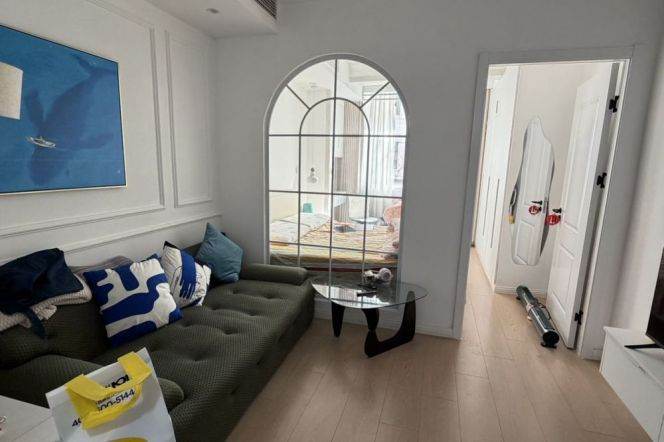 Modern&Really Bright 1Bdr 1Bath Apt+2F Walk Up+L2/11 Jiang Su Rd 