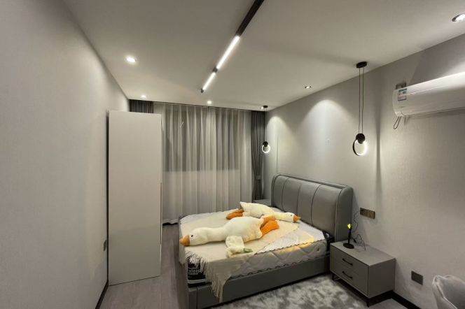 Spacious-Fashion-lift-Caoyang rd/Putuo area/L3/4/11/13/14